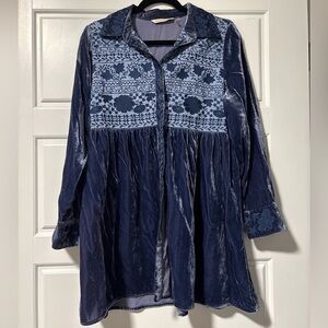 Soft Surroundings Velvet Floral Top